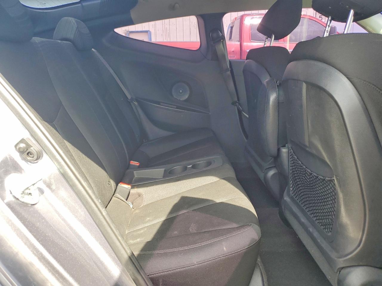 2015 Hyundai Veloster Base - zdjęcie 10