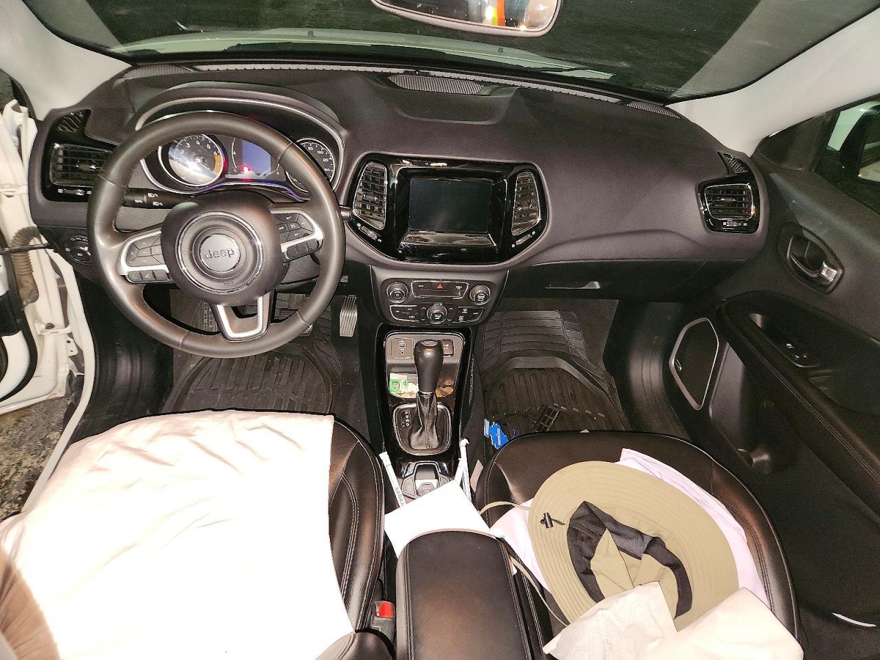 2021 Jeep Compass Latitude - zdjęcie 8