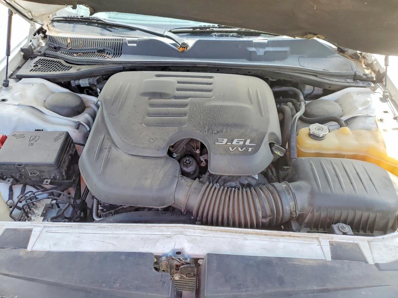 2016 Dodge Challenger Sxt - zdjęcie 11