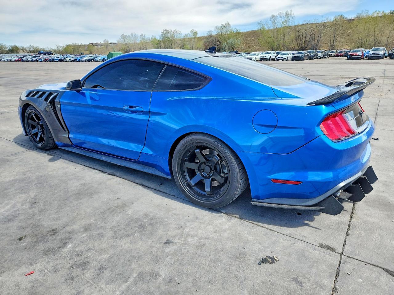 2021 Ford Mustang Gt - zdjęcie 2