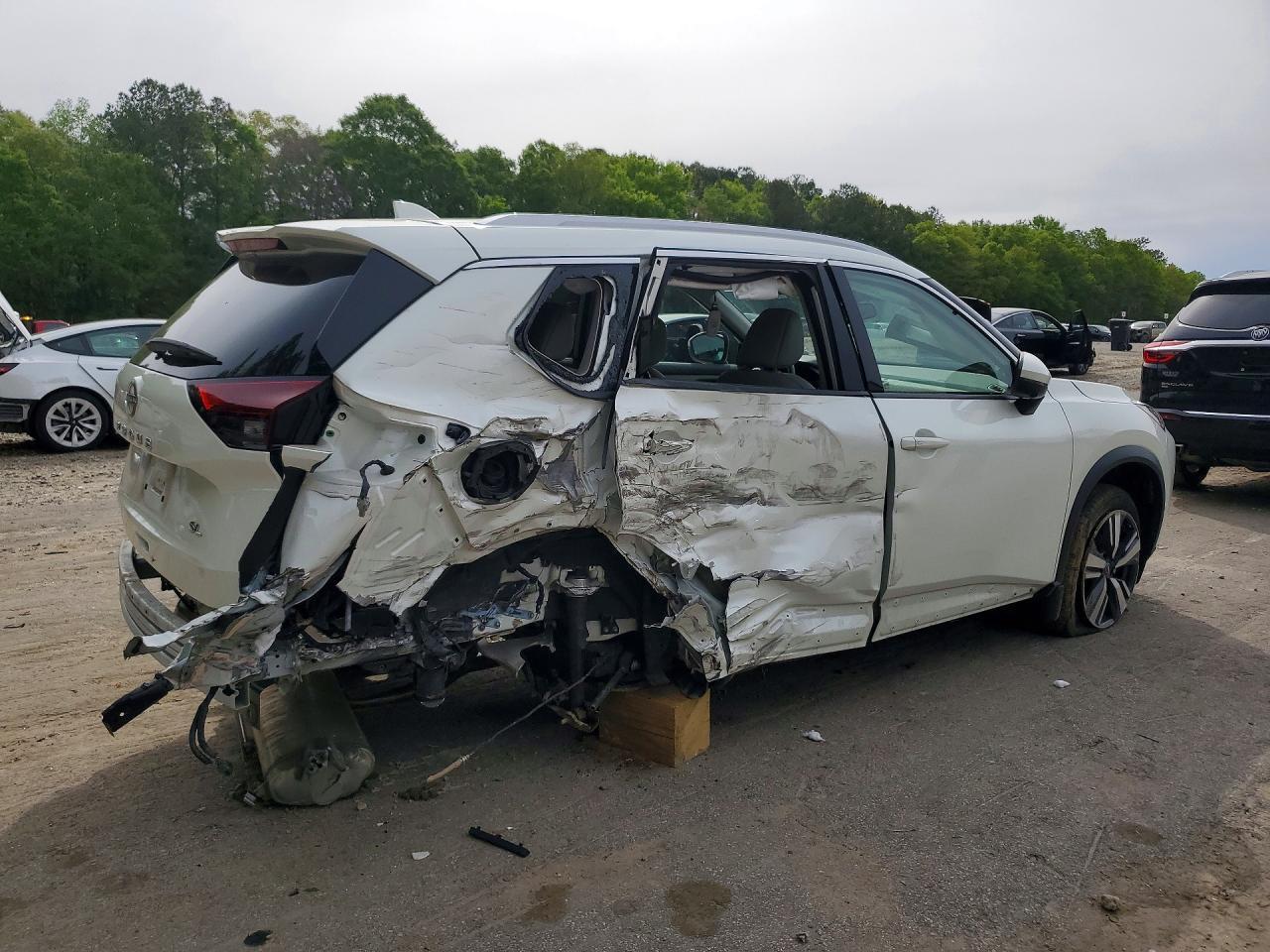 2023 Nissan Rogue Sl - zdjęcie 3