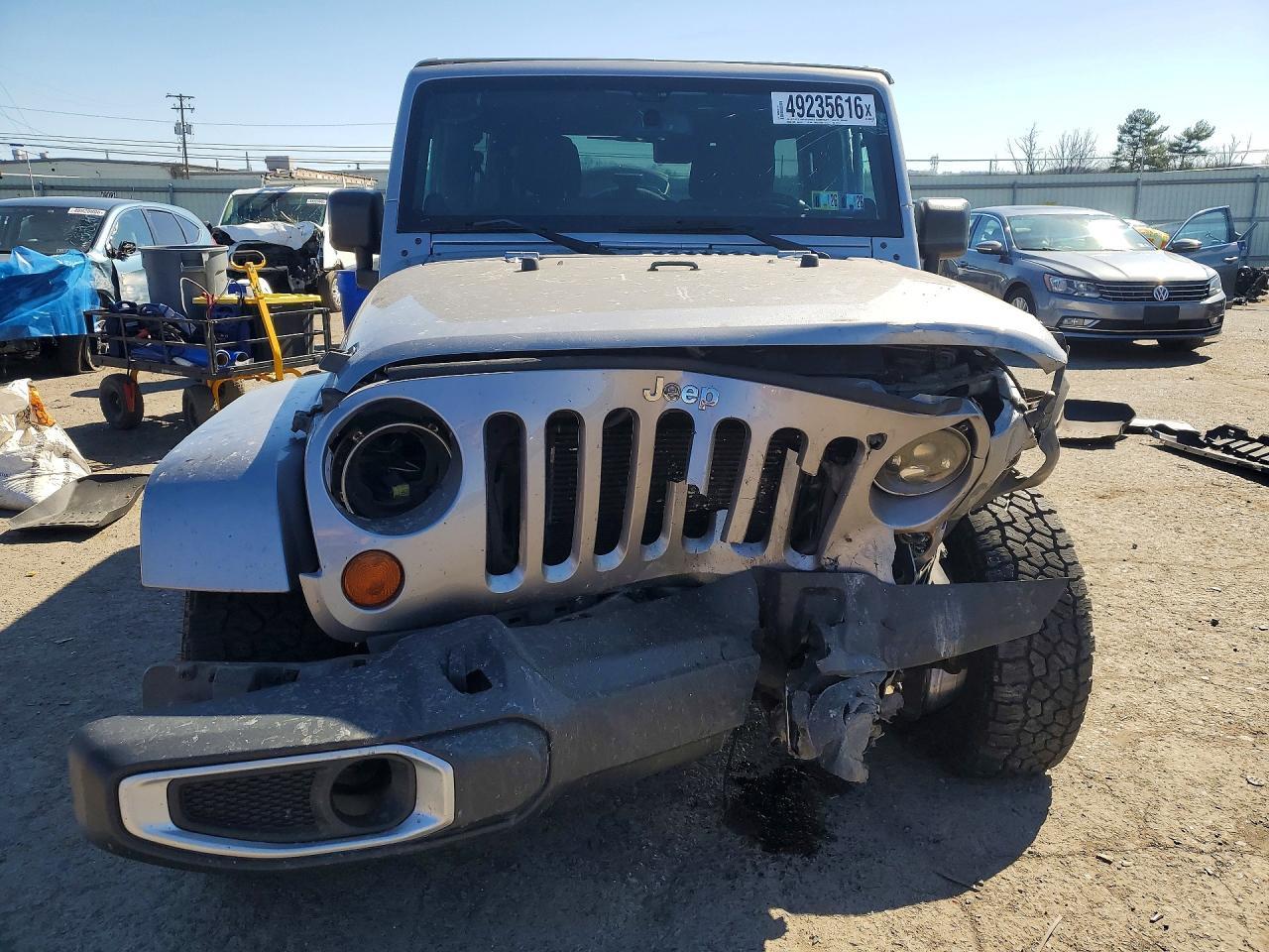 2013 Jeep Wrangler Unlimited Sahara - zdjęcie 5