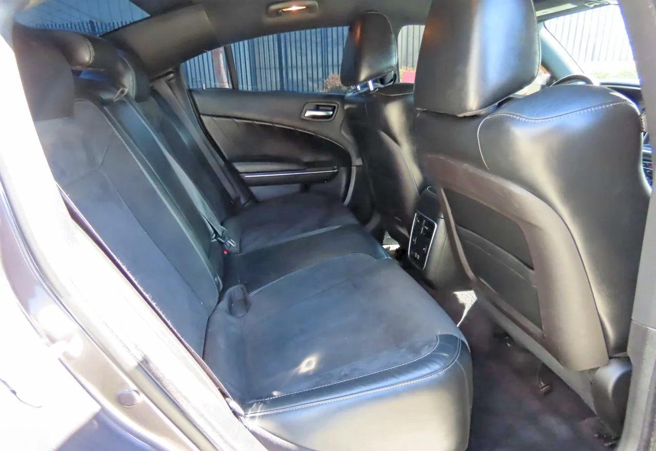 2016 Dodge Charger R - zdjęcie 6