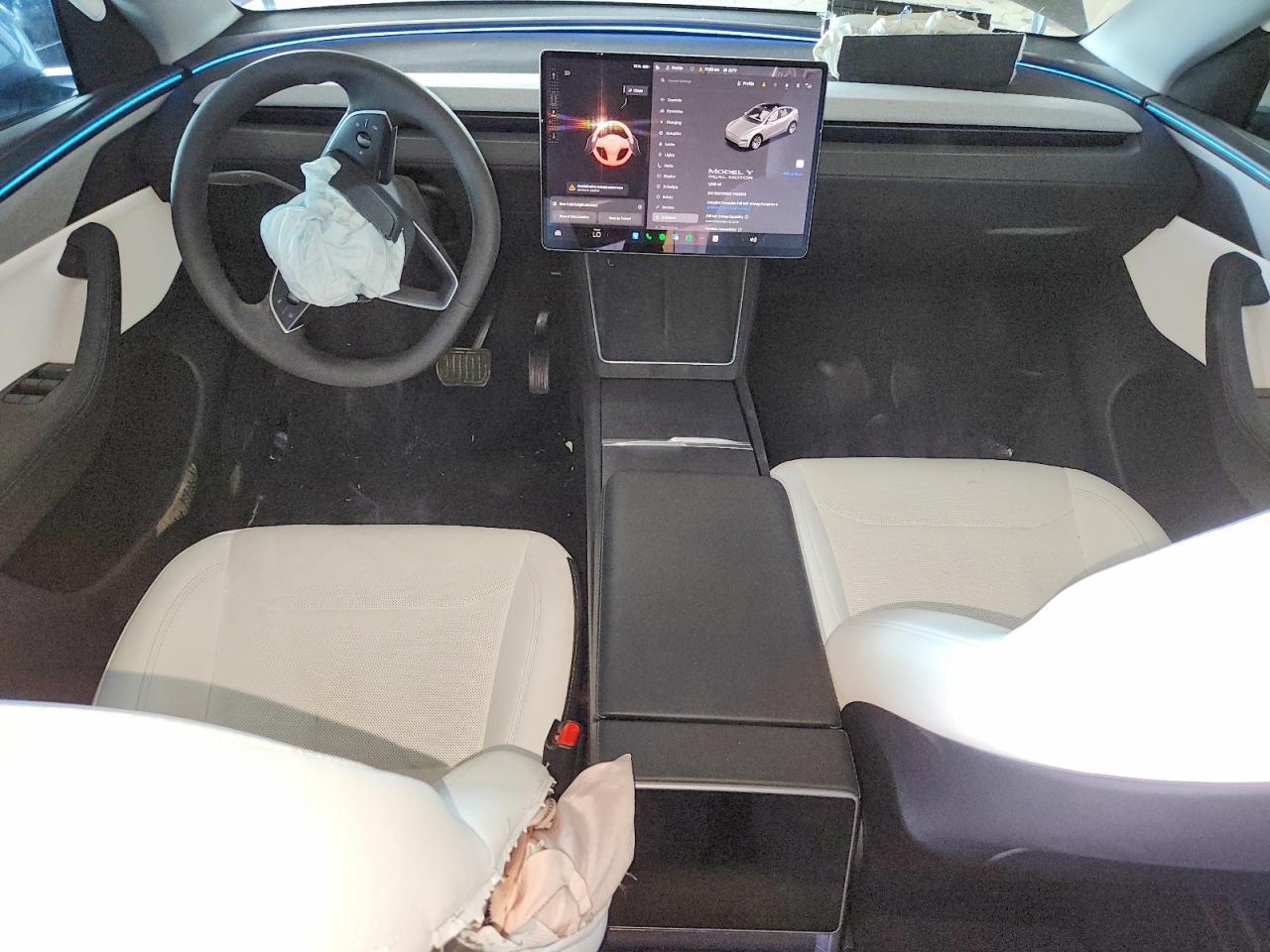 2026 Tesla Model Y - zdjęcie 8