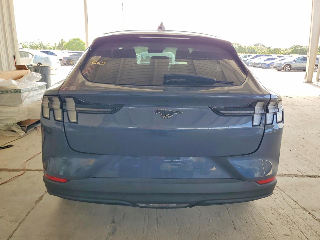 2021 Ford Mustang Mach-E Select - zdjęcie 6