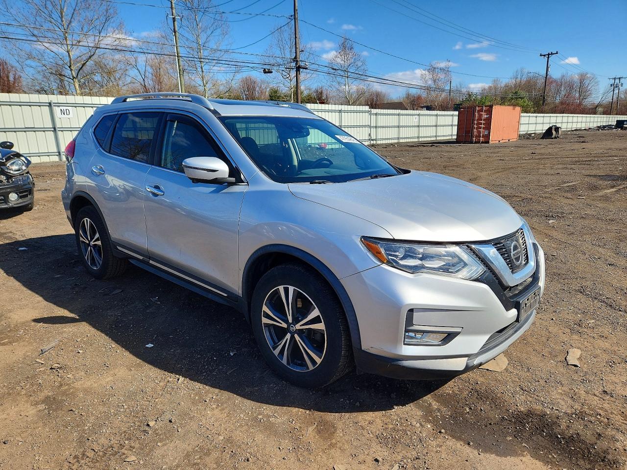 2017 Nissan Rogue Sl - zdjęcie 4
