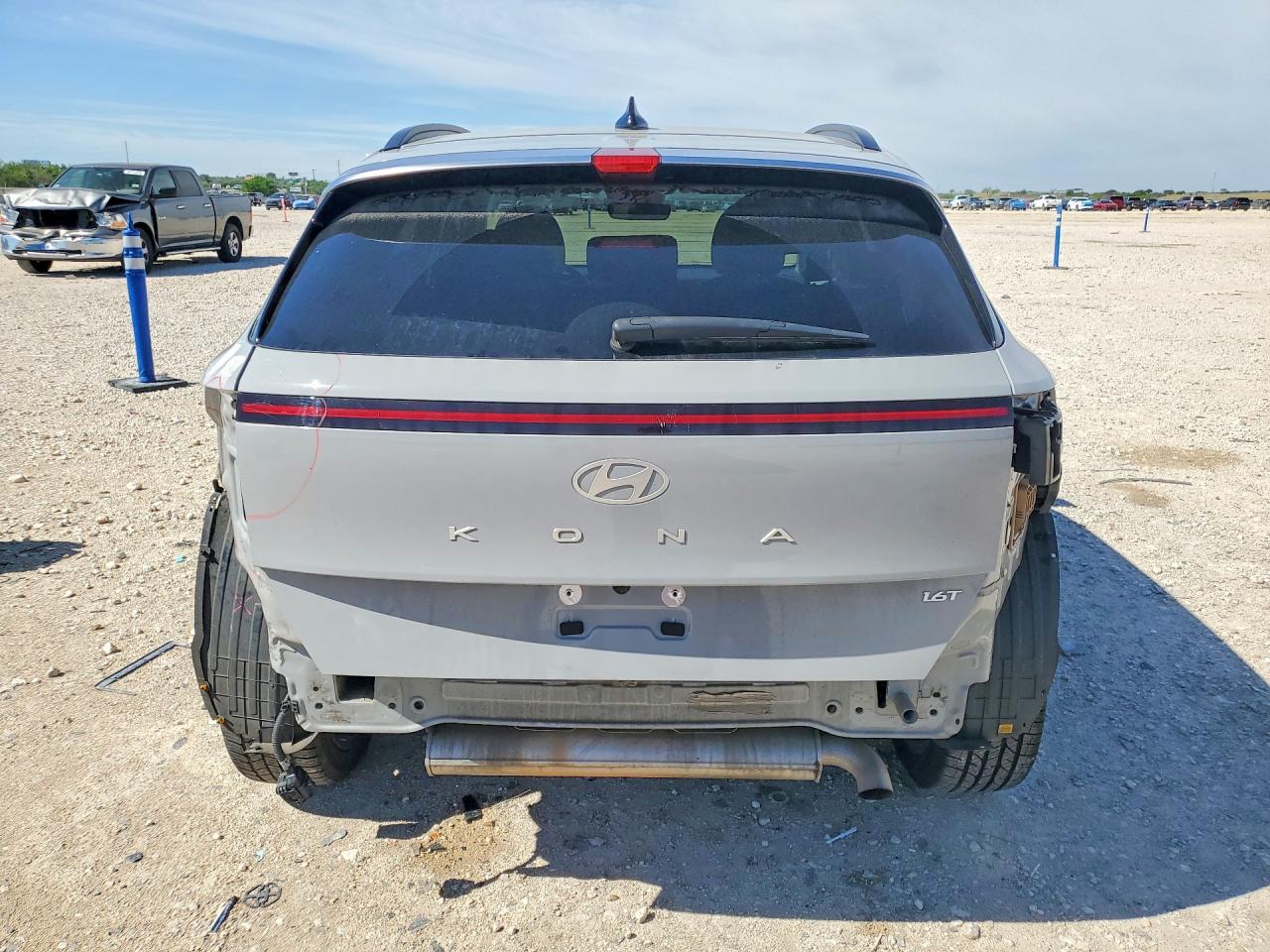 2024 Hyundai Kona Limited - zdjęcie 6