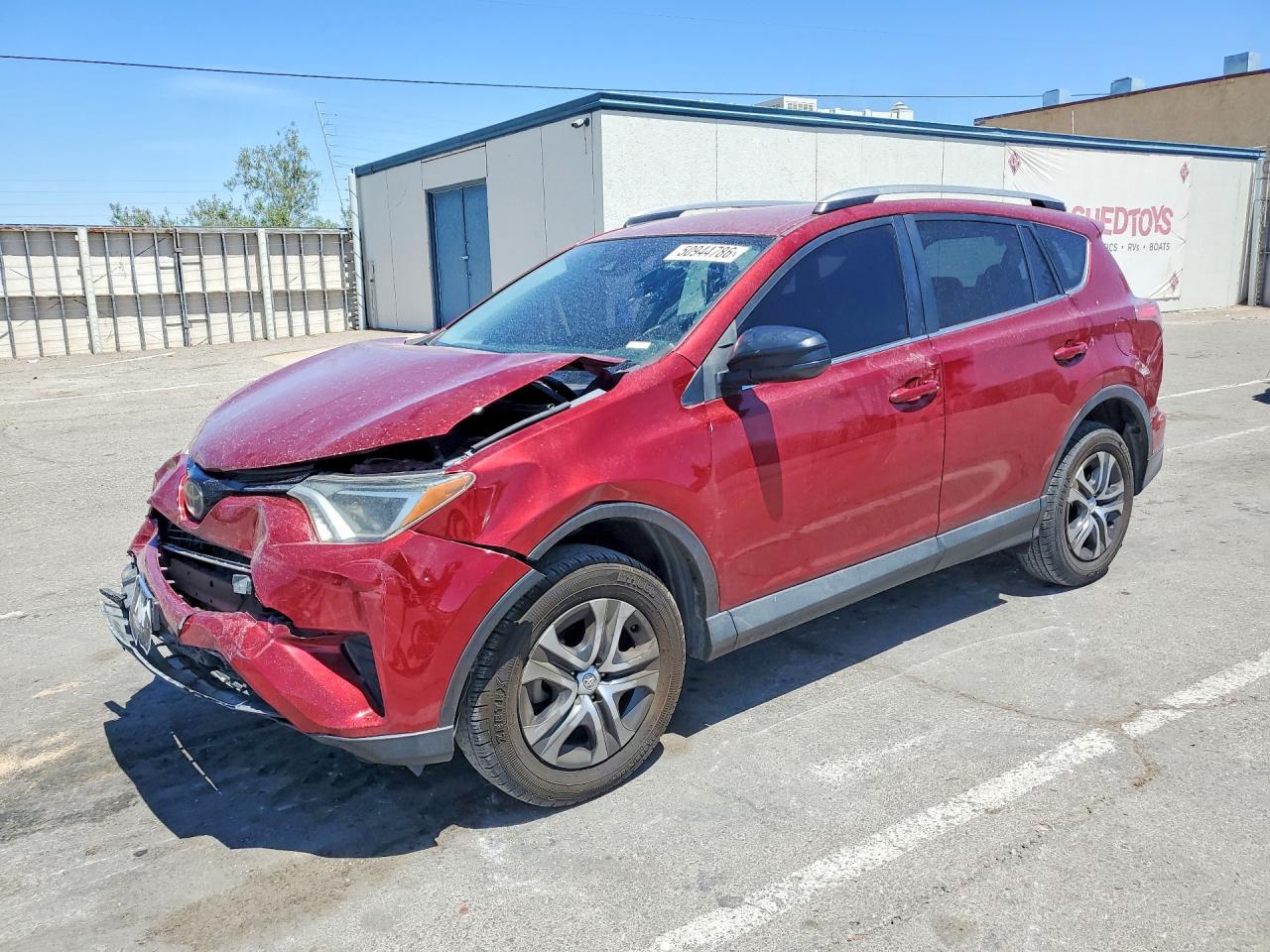 2018 Toyota Rav4 Le - zdjęcie główne