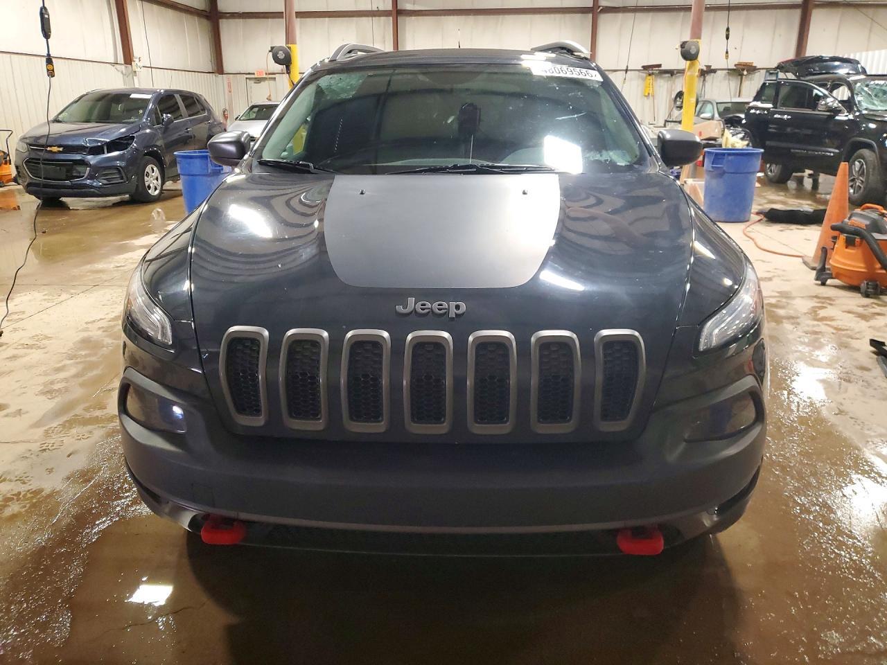 2017 Jeep Cherokee Trailhawk - zdjęcie 5