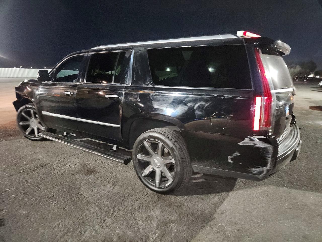 2015 Cadillac Escalade Esv Premium - zdjęcie 2