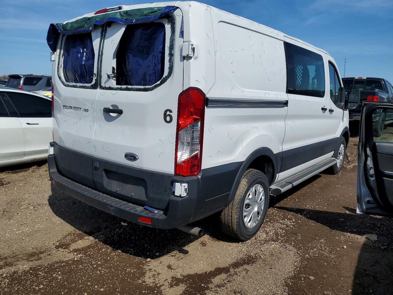 2021 Ford Transit T-250 - zdjęcie 3