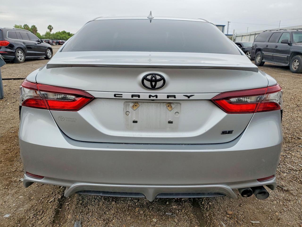 2021 Toyota Camry Se - zdjęcie 6