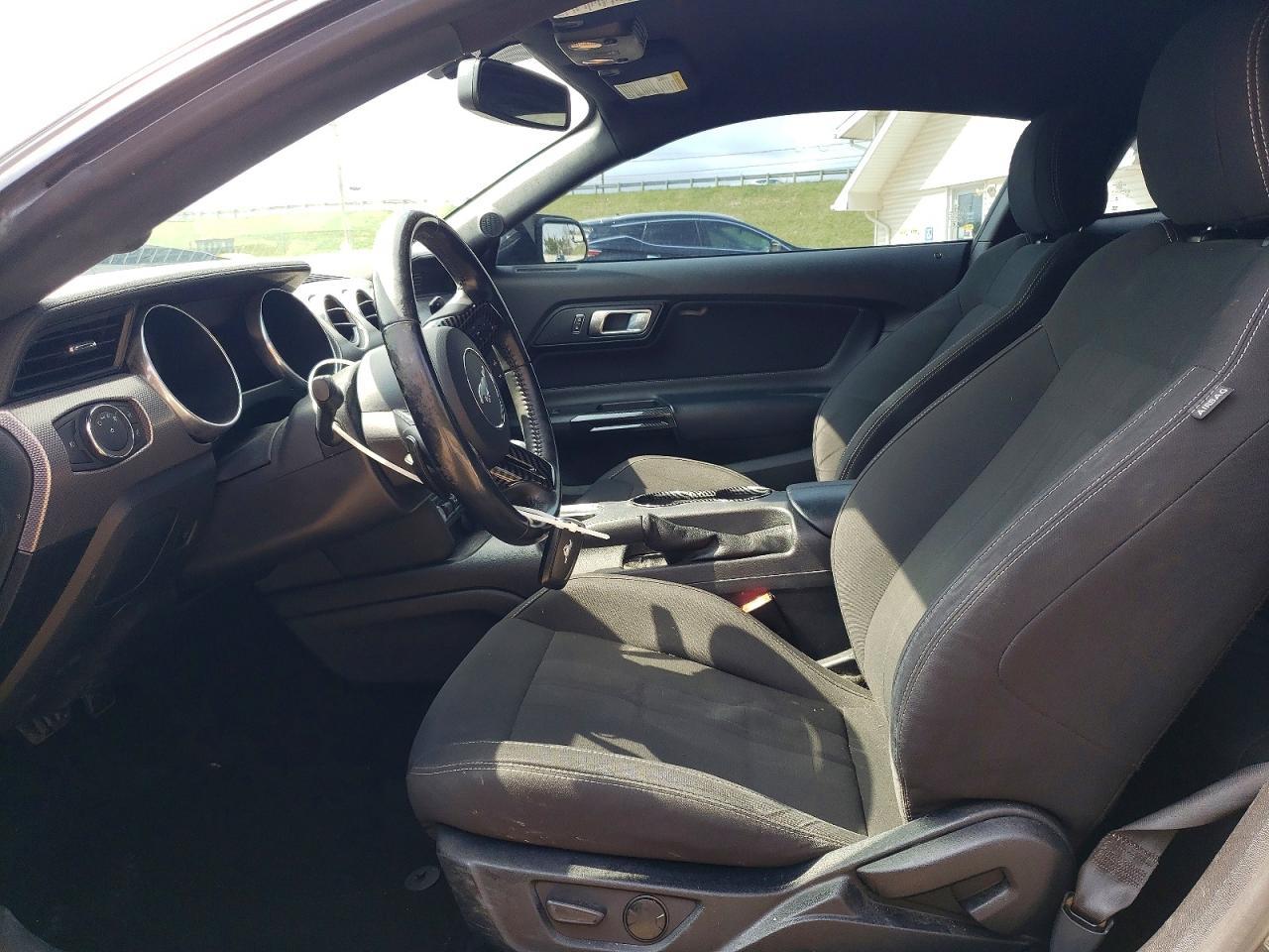 2020 Ford Mustang Gt - zdjęcie 7