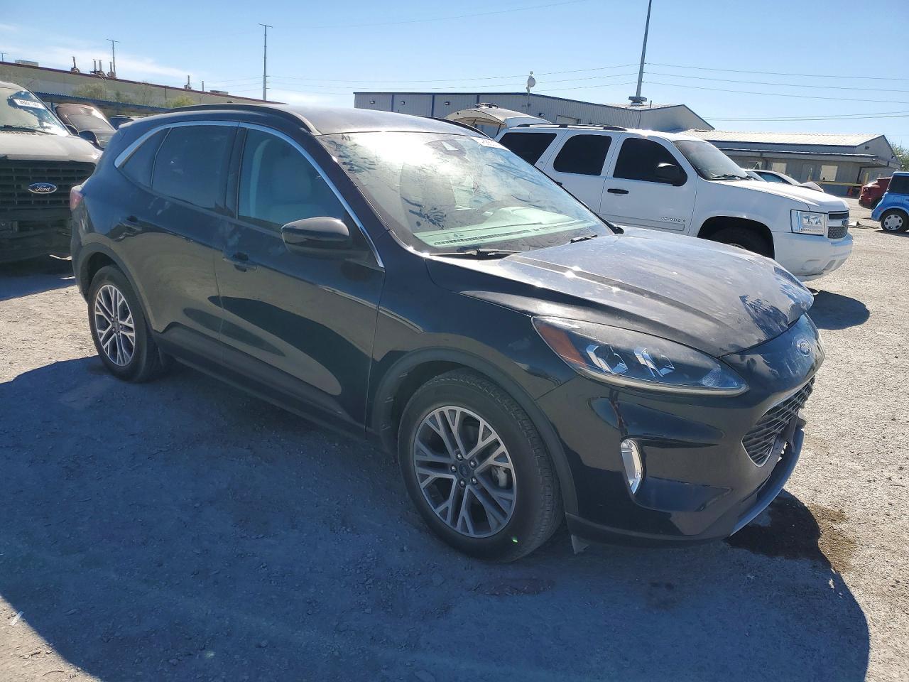 2021 Ford Escape Sel - zdjęcie 4