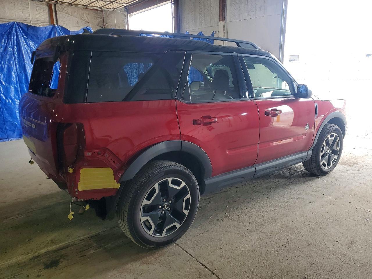 2021 Ford Bronco Sport Outer Banks - zdjęcie 3