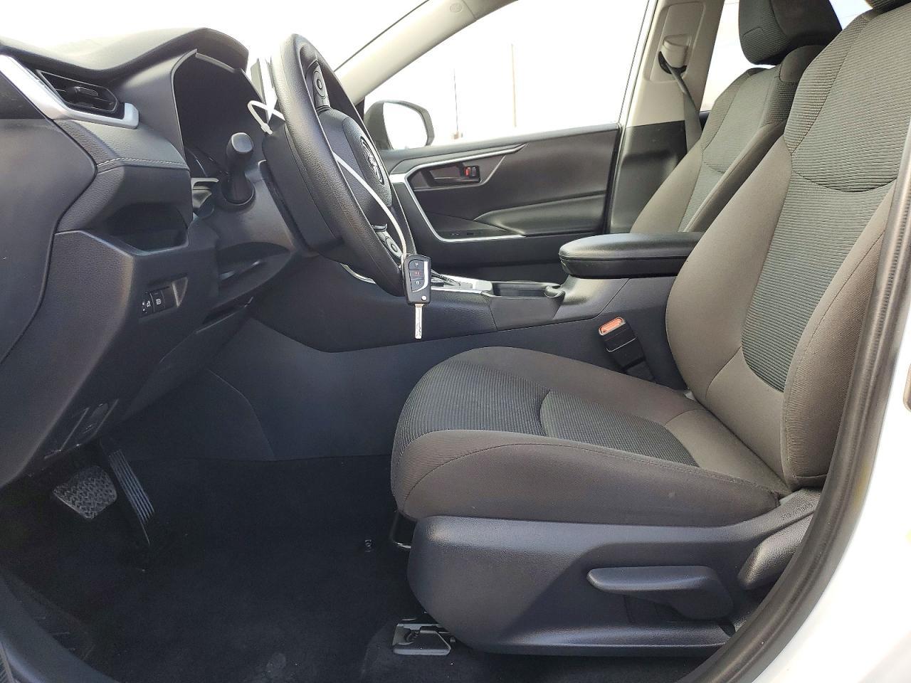 2025 Toyota Rav4 Hybrid Le - zdjęcie 7