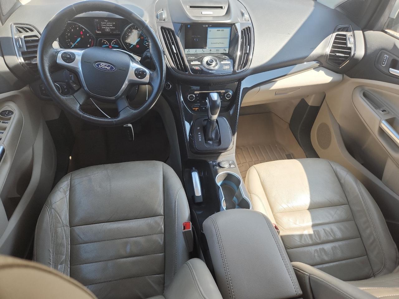 2016 Ford Escape Titanium - zdjęcie 8