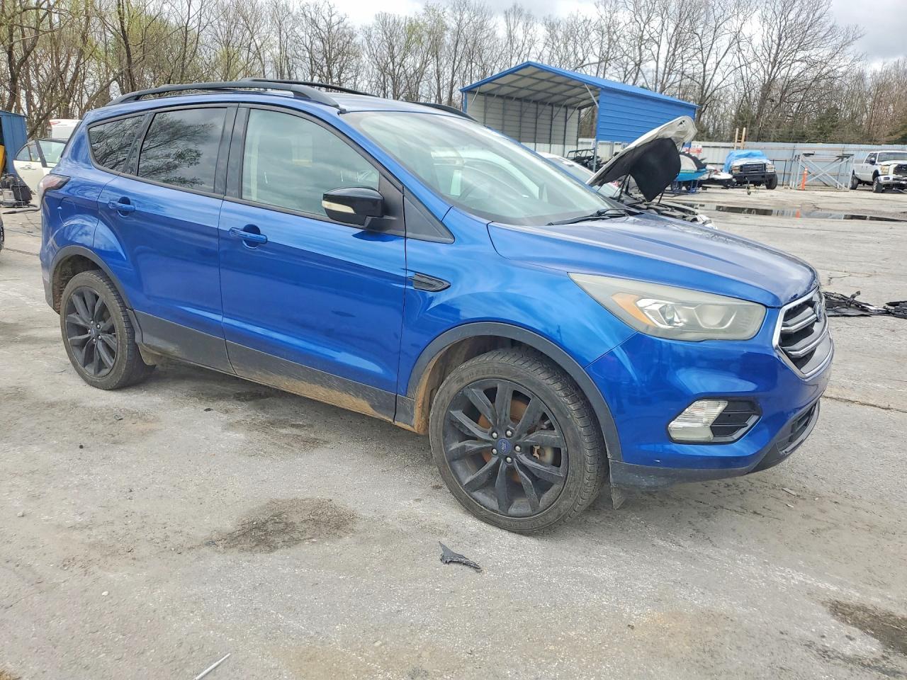 2017 Ford Escape Titanium - zdjęcie 4