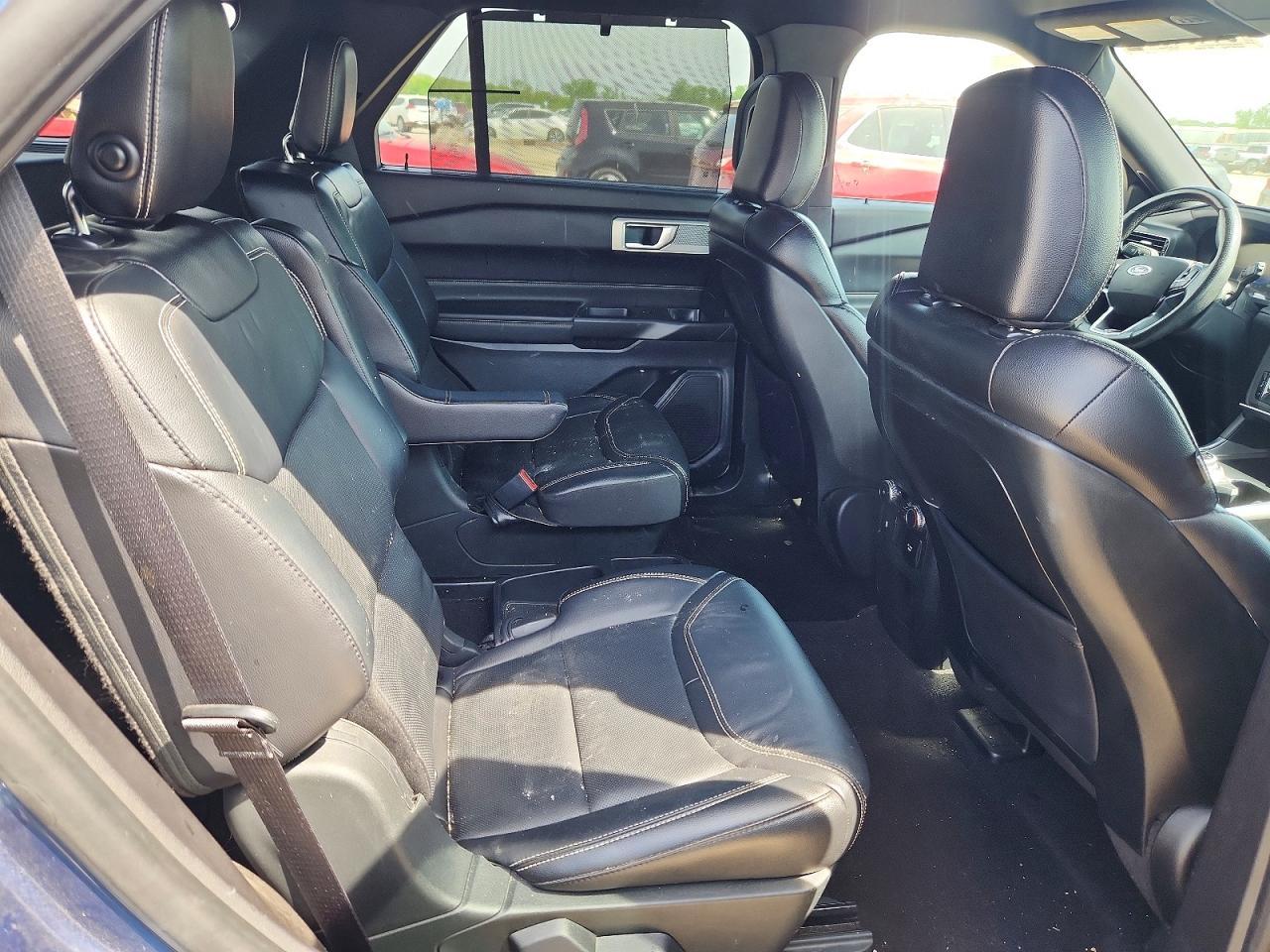 2020 Ford Explorer St - zdjęcie 11