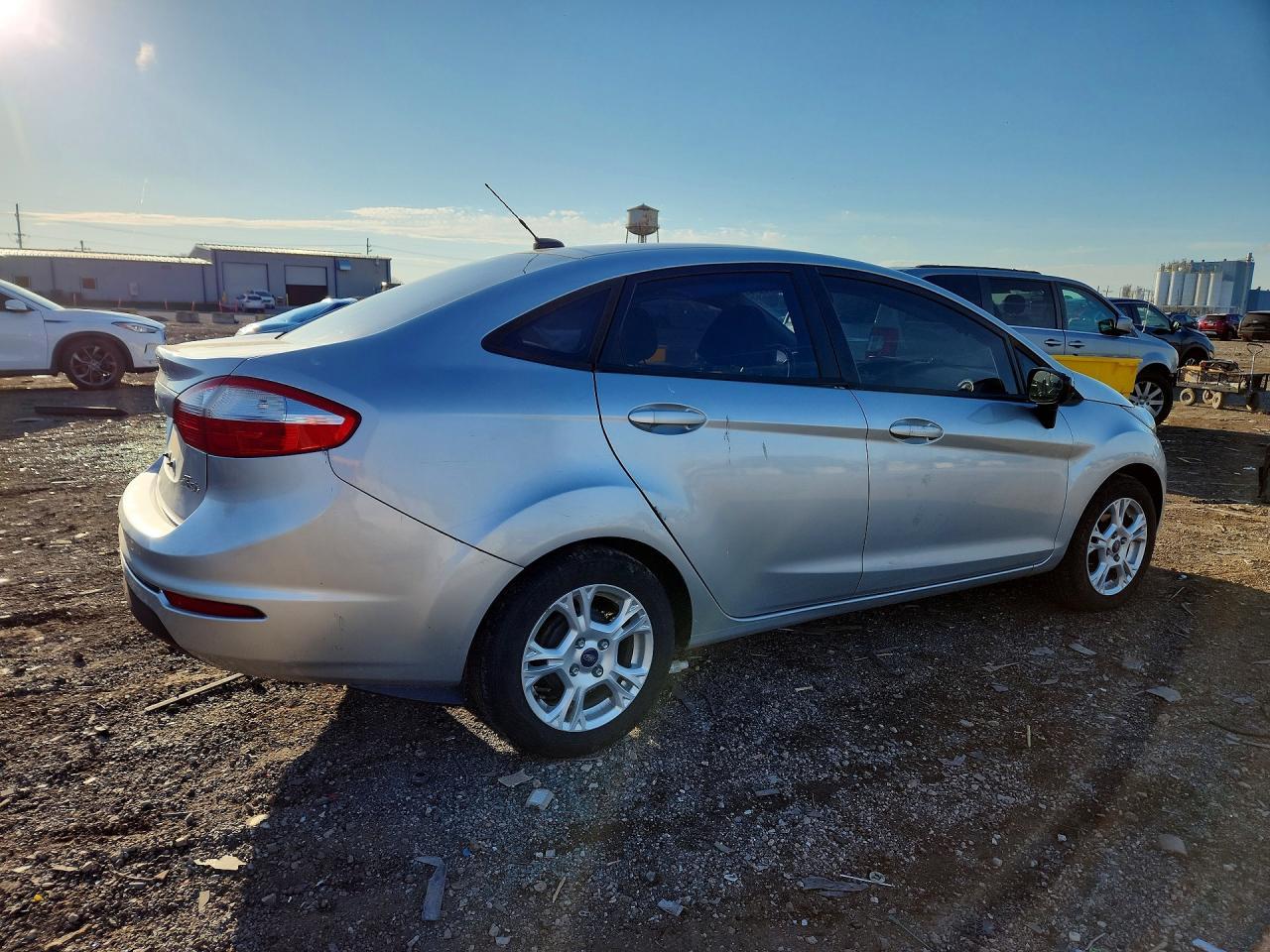 2014 Ford Fiesta Se - zdjęcie 3