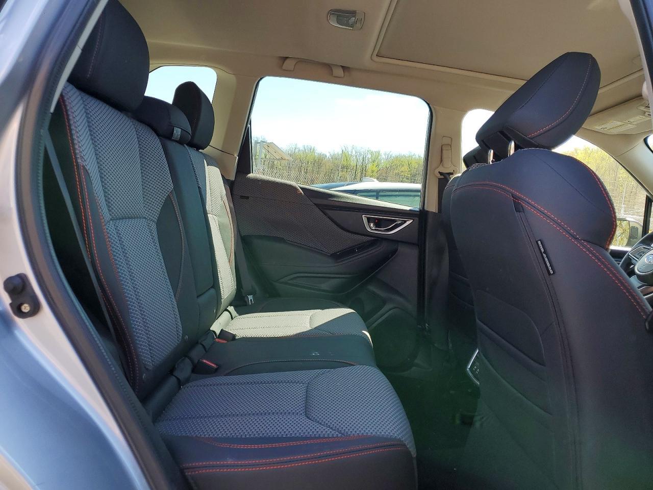 2021 Subaru Forester Sport - zdjęcie 10