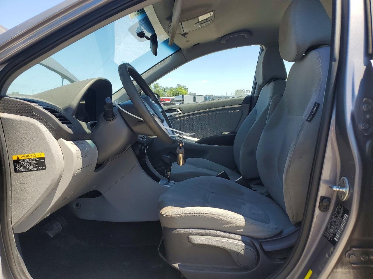 2013 Hyundai Accent Gls - zdjęcie 7