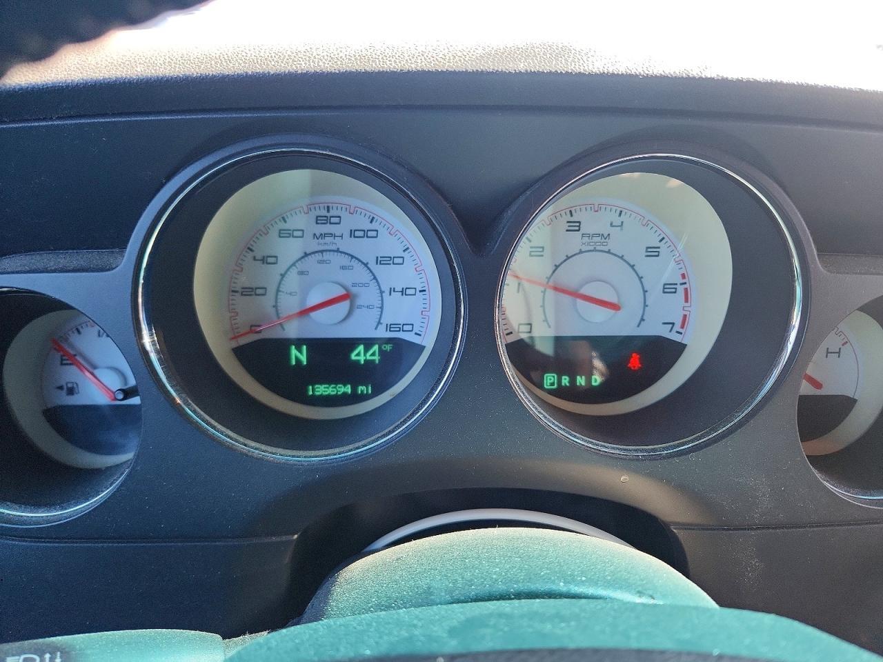 2014 Dodge Challenger R - zdjęcie 9