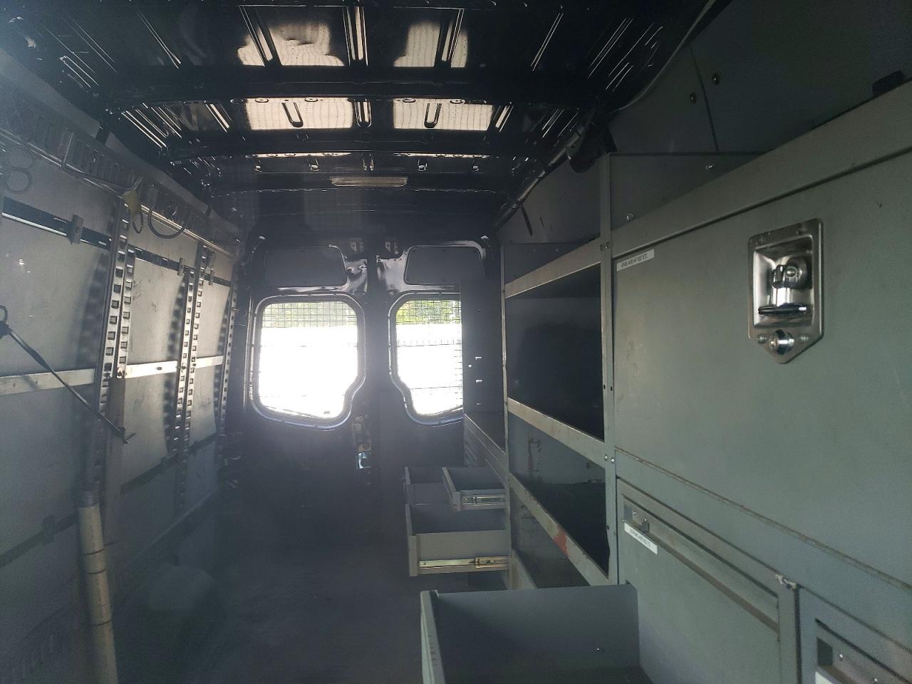2015 Mercedes-Benz Sprinter 2500 - zdjęcie 10
