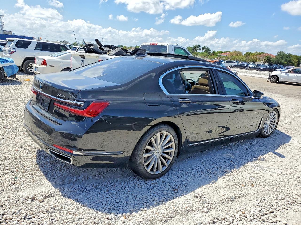 2022 BMW 740 I - zdjęcie 3