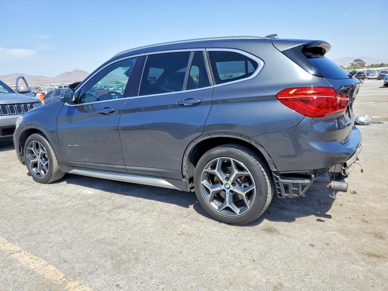 2017 BMW X1 Sdrive28I - zdjęcie 2
