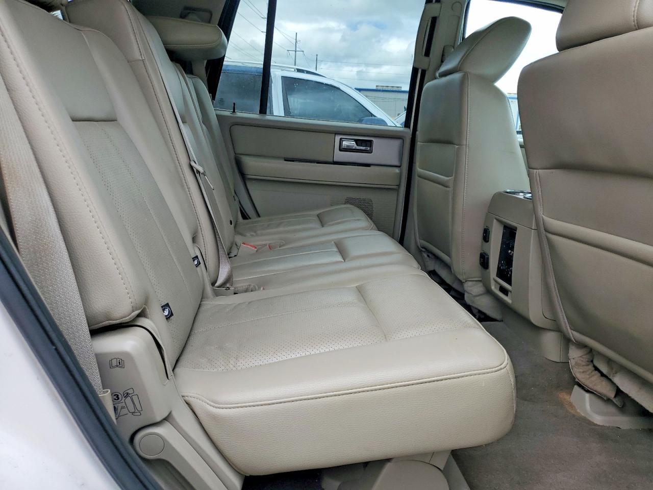 2013 Ford Expedition Limited - zdjęcie 11