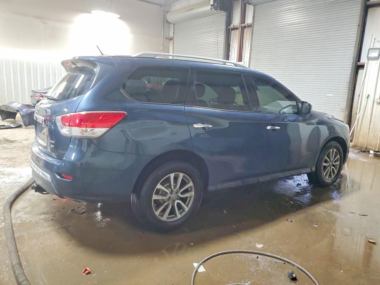 2016 Nissan Pathfinder Sv - zdjęcie 3