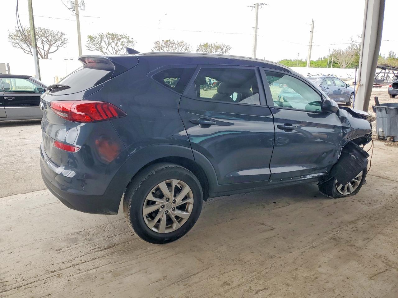 2021 Hyundai Tucson Value - zdjęcie 3