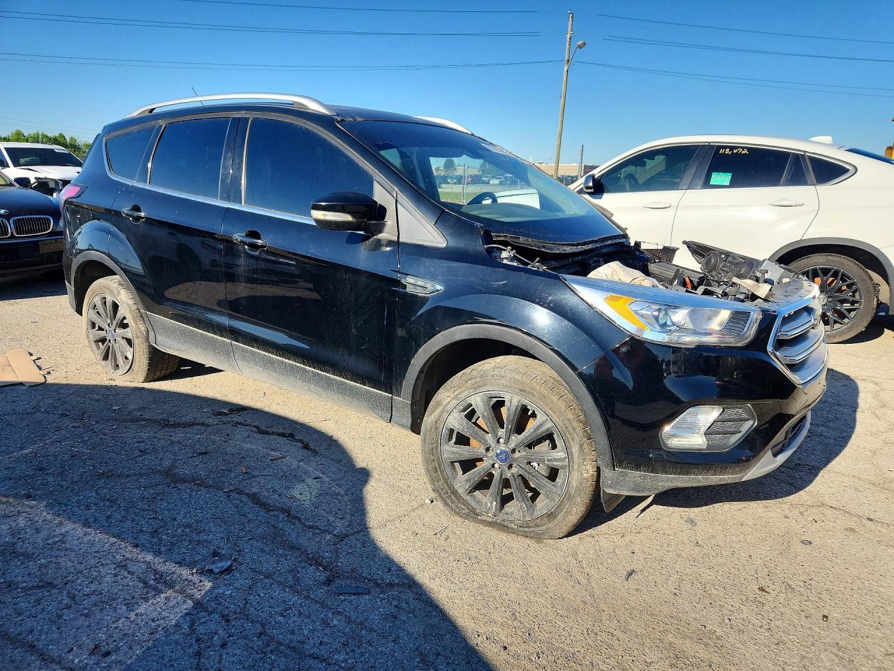 2017 Ford Escape Titanium - zdjęcie 4