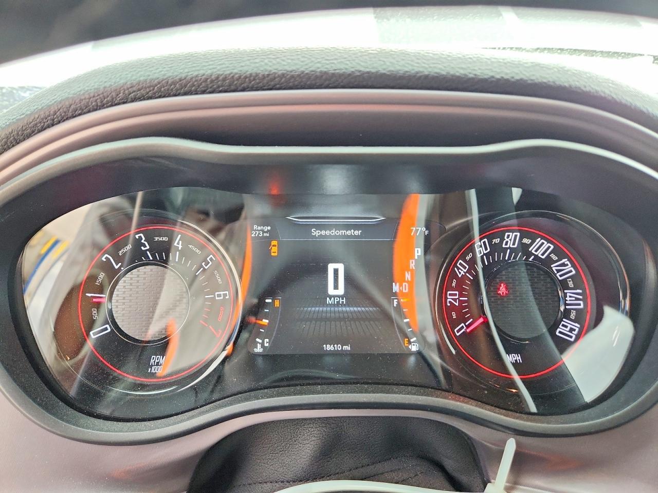 2023 Dodge Challenger Sxt - zdjęcie 9