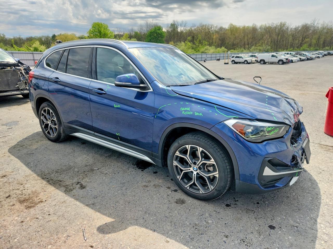 2021 BMW X1 xDrive28I - zdjęcie 4
