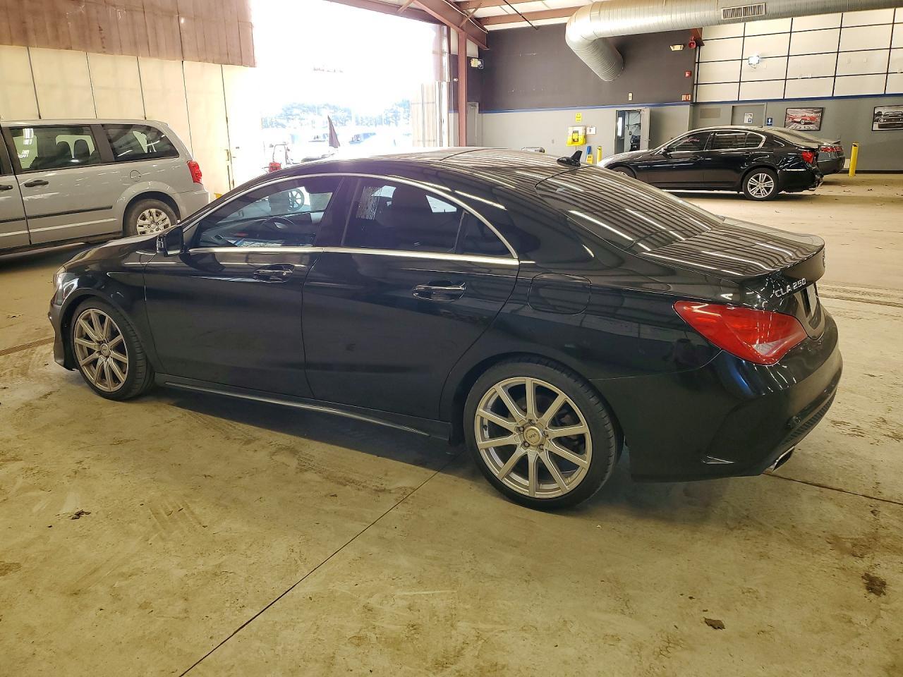 2016 Mercedes Benz Cla - zdjęcie 2