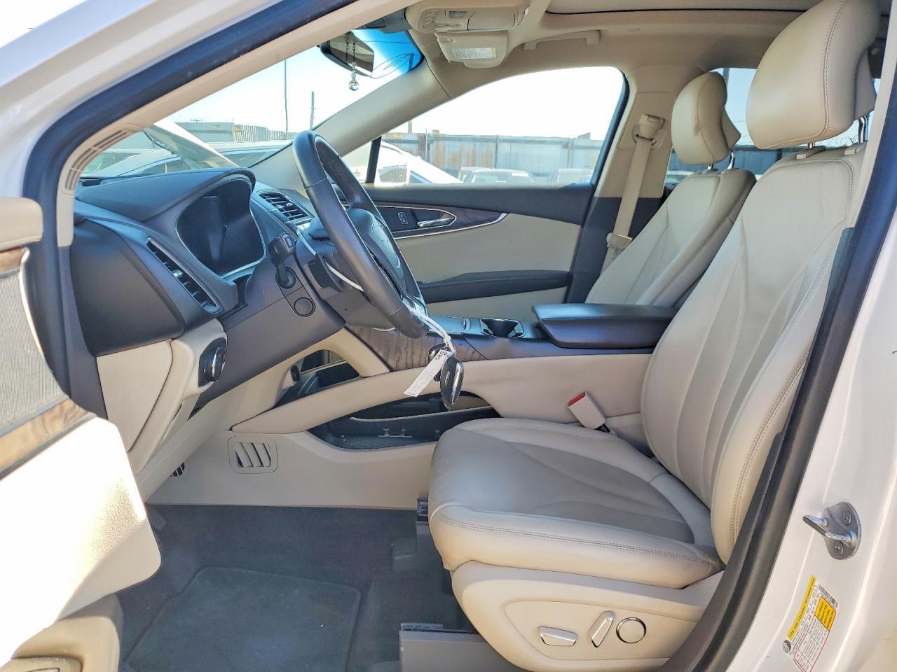 2019 Lincoln Nautilus Select - zdjęcie 7