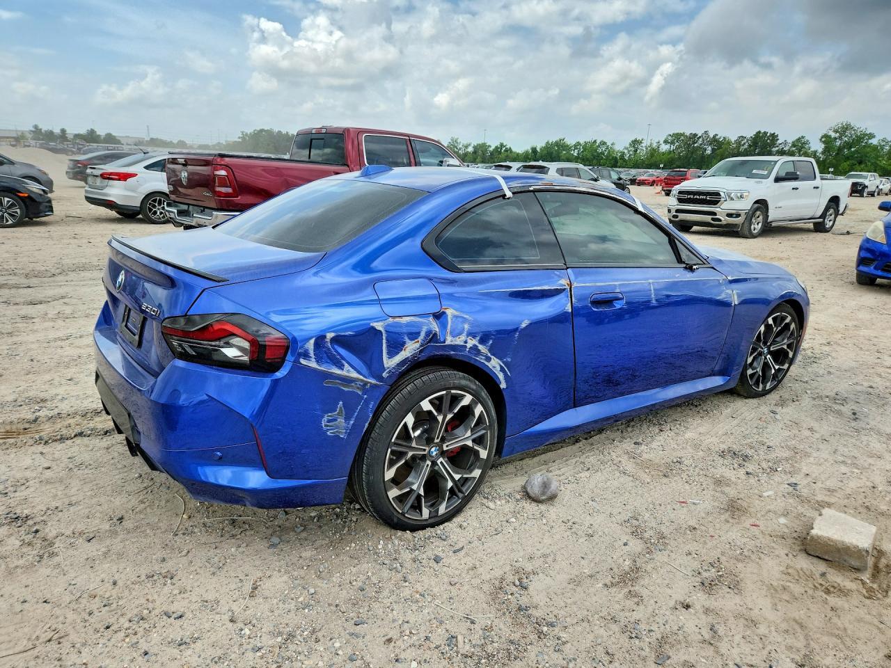 BMW Seria 2 - zdjęcie 3