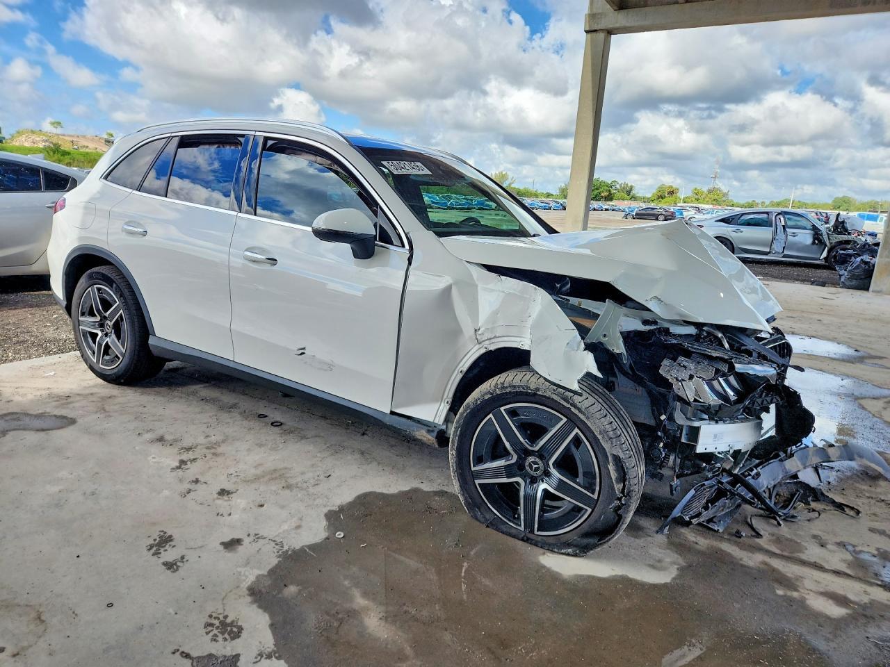 2026 Mercedes-Benz Glc 300 - zdjęcie 4