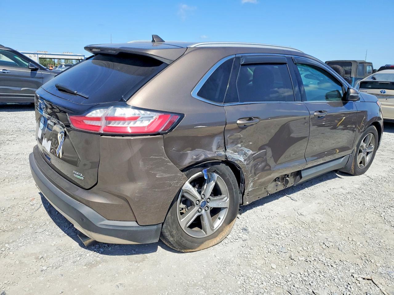 2019 Ford Edge Sel - zdjęcie 3