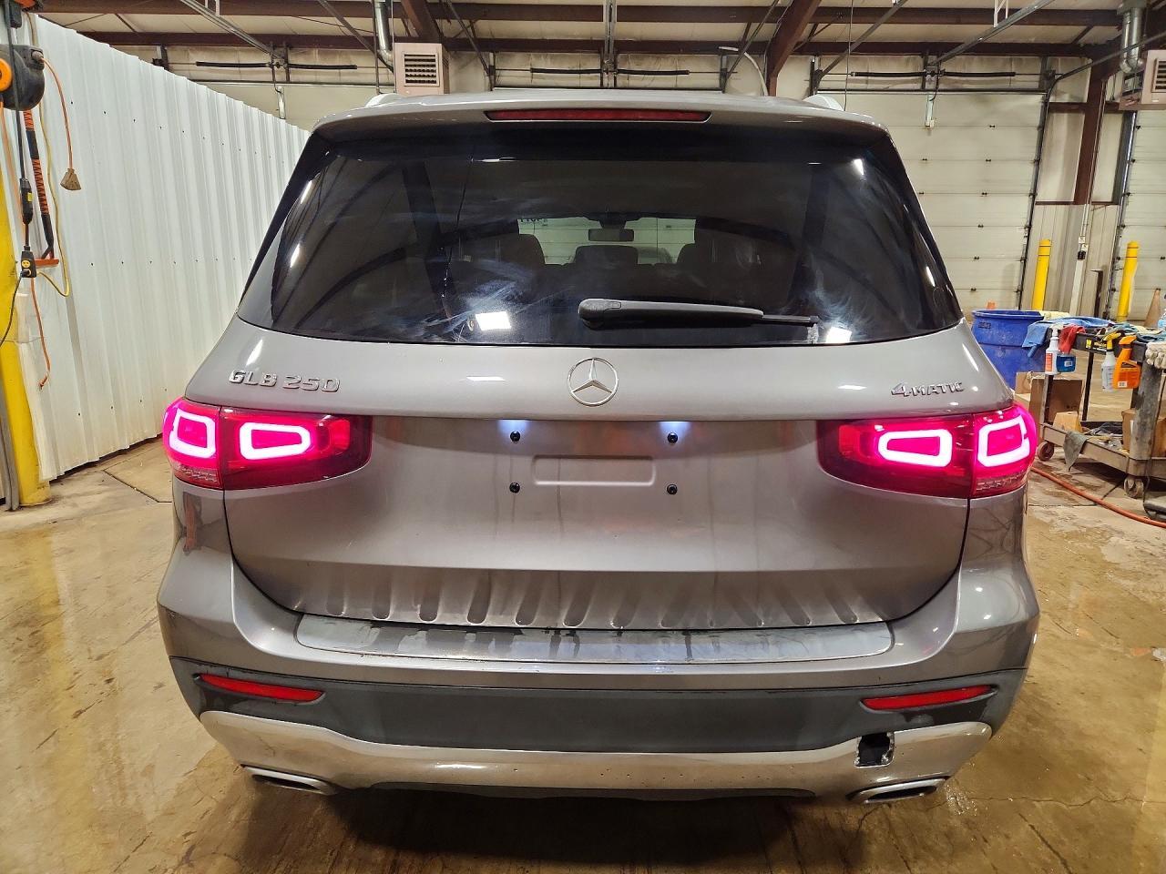 2021 Mercedes-Benz Glb 250 4Matic - zdjęcie 6