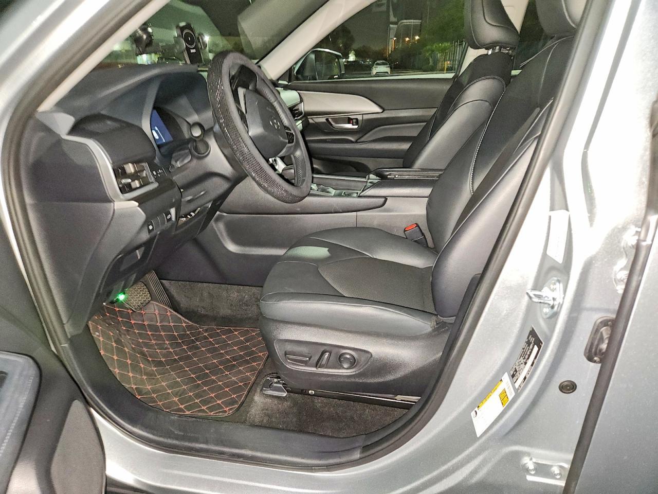 2025 Toyota Grand Highlander Xle - zdjęcie 7