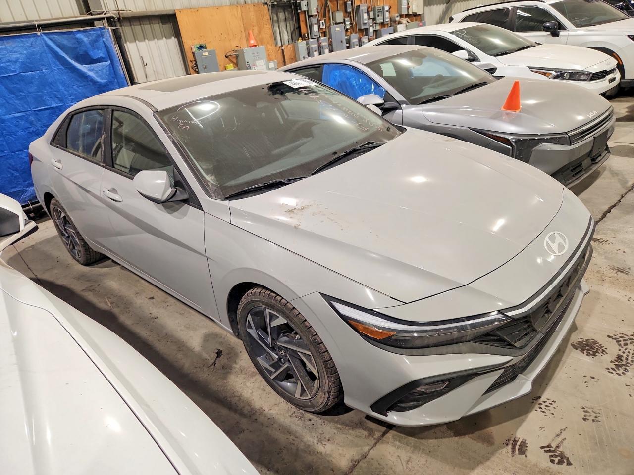 2025 Hyundai Elantra Sel Sport - zdjęcie 4