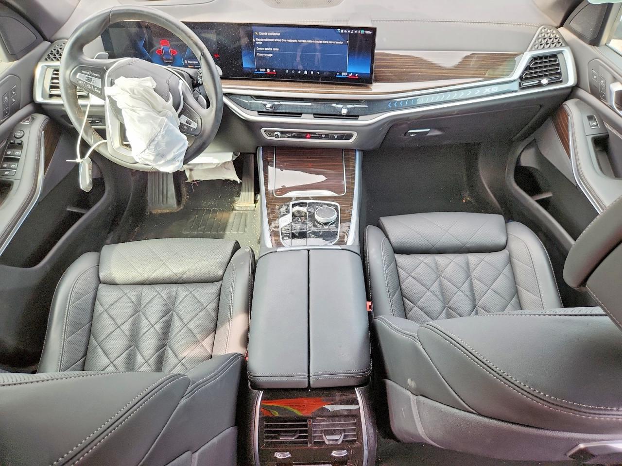 2025 BMW X5 xDrive40I - zdjęcie 8