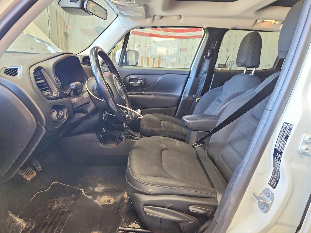 2017 Jeep Renegade Latitude - zdjęcie 7