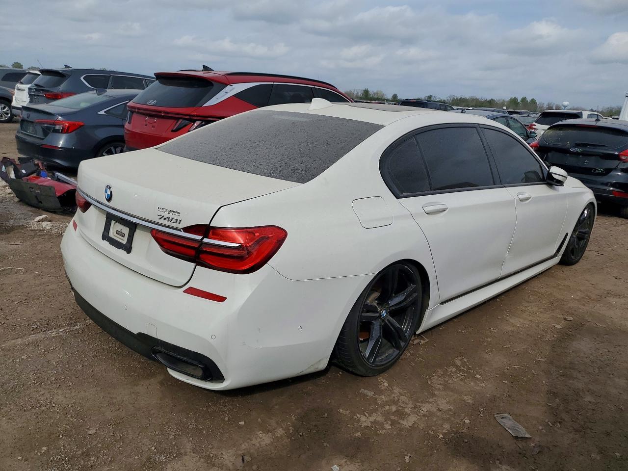 2016 BMW 740 I - zdjęcie 3