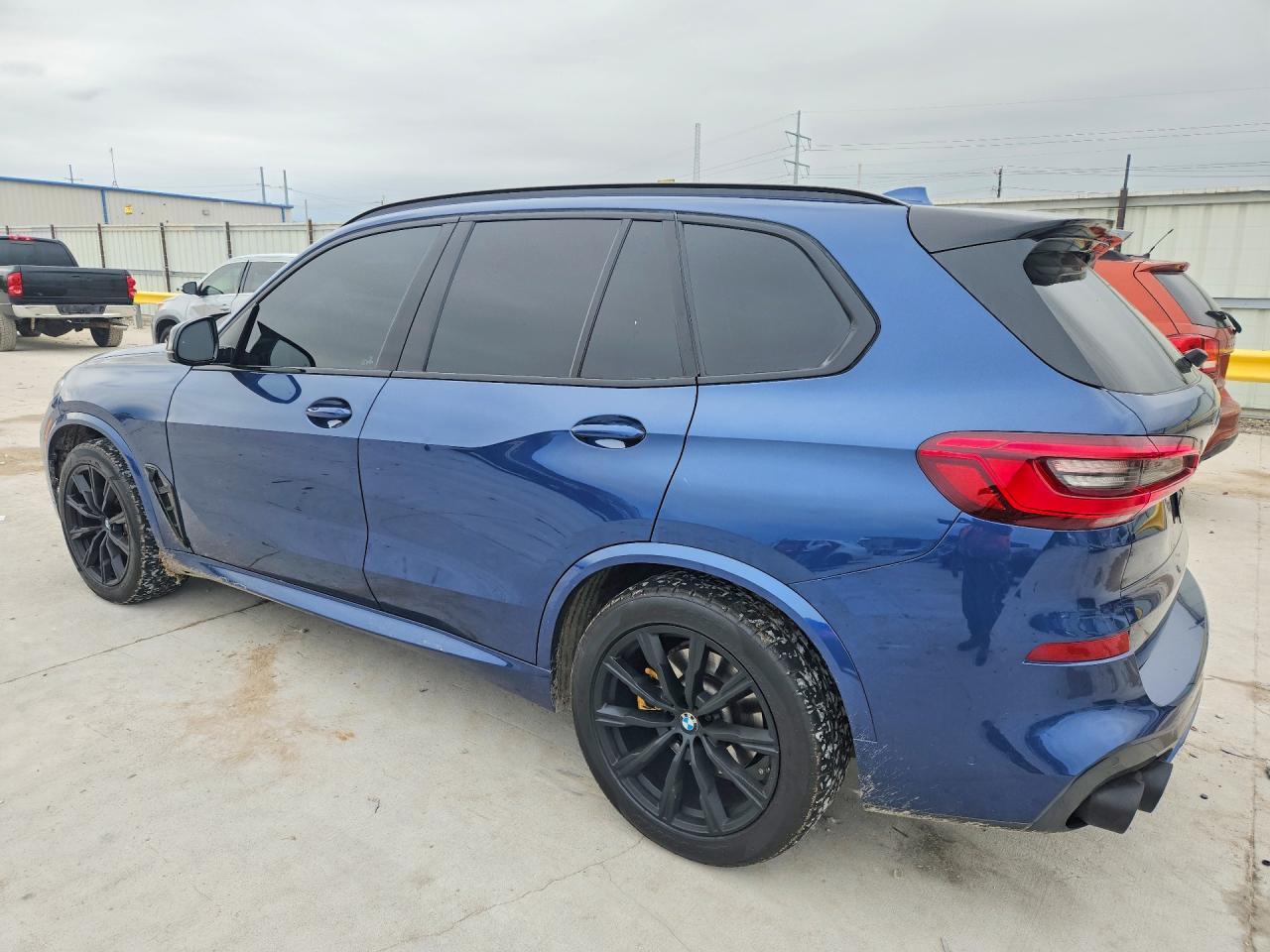 2019 BMW X5 xDrive50I - zdjęcie 2