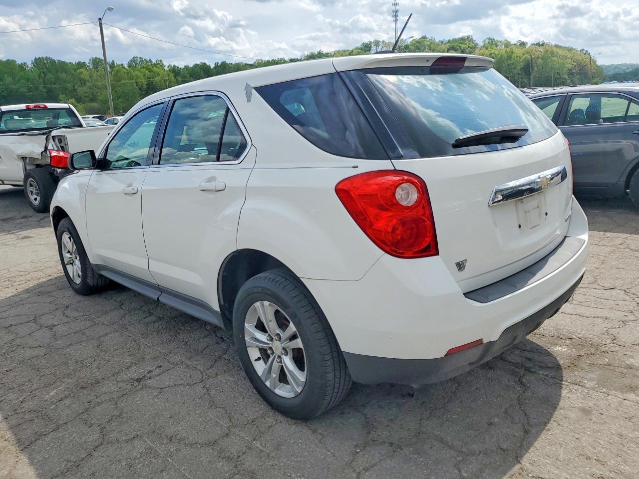 2015 Chevrolet Equinox Ls - zdjęcie 2