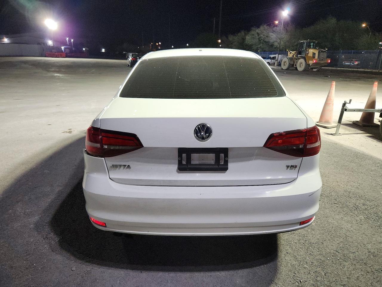 2017 Volkswagen Jetta S - zdjęcie 6